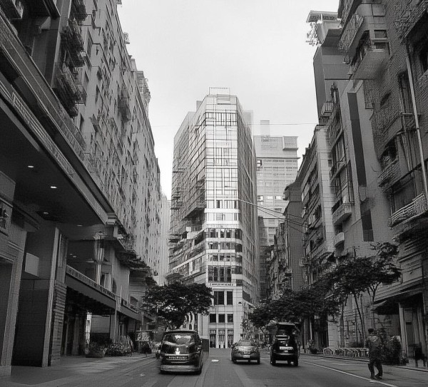 机遇与挑战，青龙商贸物流城，城市中心的机遇与挑战